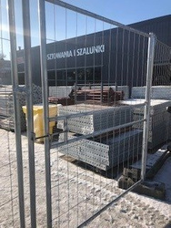 Furtka ażurowa z ryglem