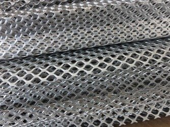 Siatka do montażu taśm bentonitowych 20x25