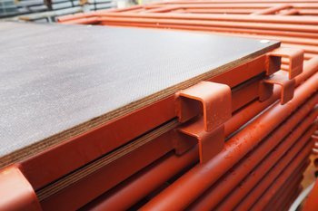 Podest sklejkowy rusztowania warszawskiego