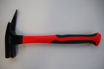 Młotek ciesielski 600g