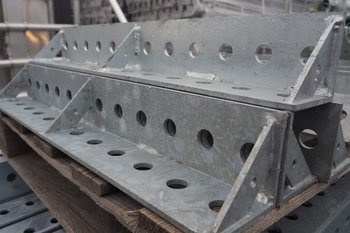 Narożnik zewnętrzny MINI BOX 120 NOWY